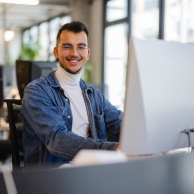 MS Teams vs. Intranet: Warum ein moderner Arbeitsplatz beides braucht